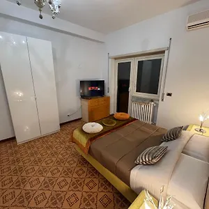 https://elegant-apt-in-the-heart-of.it-romehotels.com